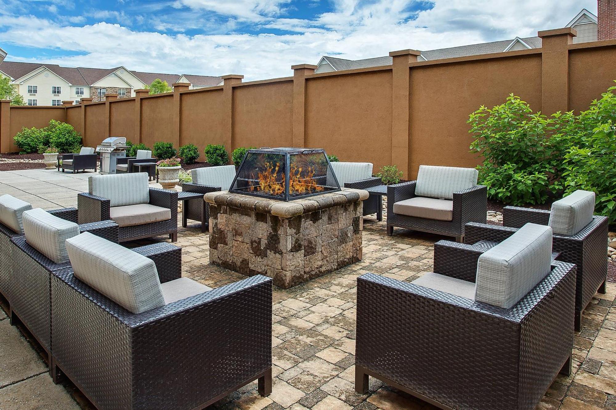 Courtyard Knoxville Cedar Bluff Kültér fotó