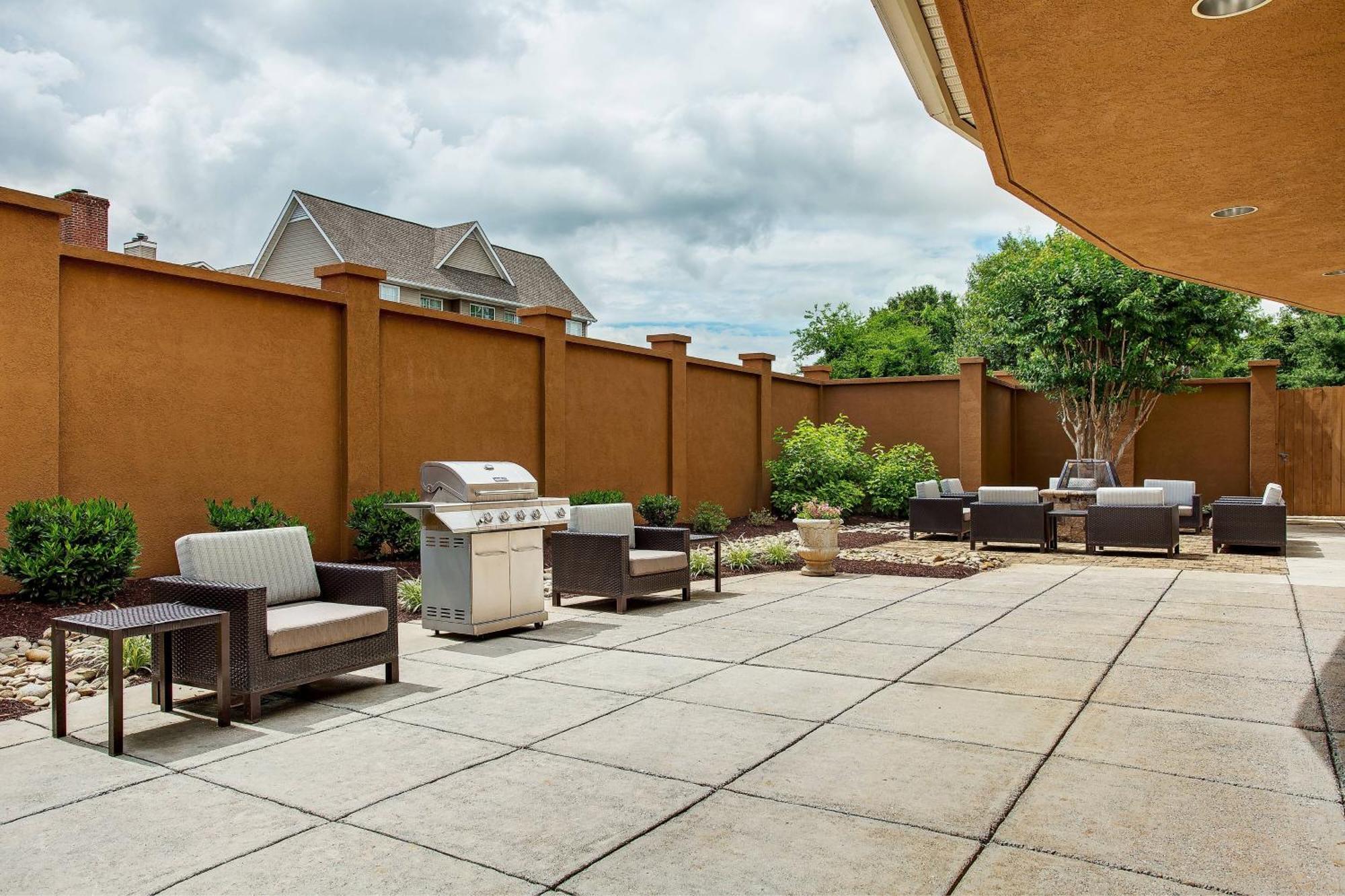 Courtyard Knoxville Cedar Bluff Kültér fotó